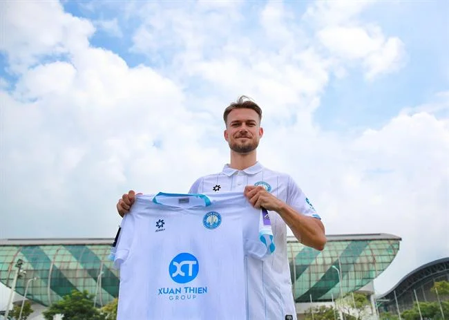 Hình ảnh đội ngũ hỗ trợ khách hàng của hi8 nhà cái sẵn sàng giải đáp mọi thắc mắc